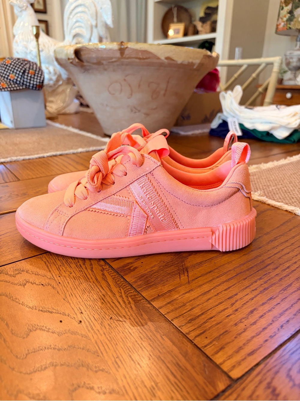 NWT KATE SPADE K AS IN KATE COURT SNEAKERS SIZE 8 COLOR SETTING SUN.